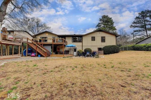 3241 Bunten Rd, Duluth GA 30096-3642 exterior