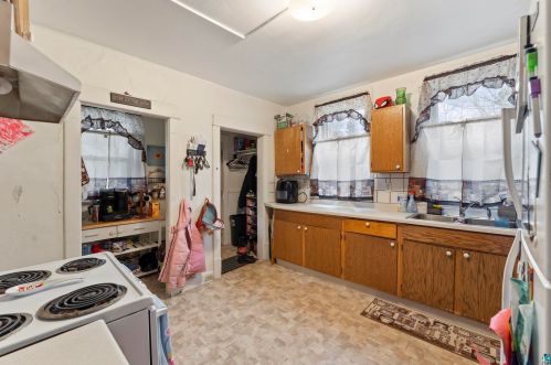 1017 7th St, Duluth MN 55805-1625 exterior