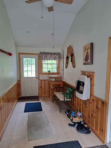 77 Collins Rd, New Ipswich NH 03071 exterior