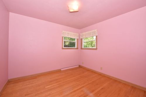 4439 Spg Ln, Milwaukee WI 53223-4454 exterior