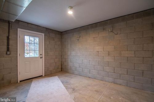 325 Columbus Ave, Littlestown PA 17340-1533 exterior