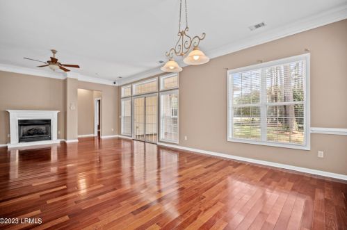 165 Pinecrest Dr, Bluffton SC 29910-7803 exterior