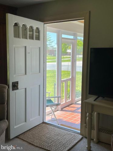 301 Seymour Ave, Saint Michaels MD 21663-2932 exterior