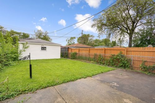 4542 Lamon Ave, Chicago, IL 60638-1958