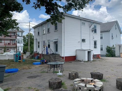 448 Admiral St, Providence RI 02908-2417 exterior