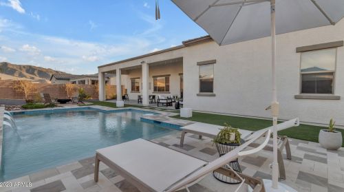 8513 22 Dr, Phoenix AZ 85041-7712 exterior