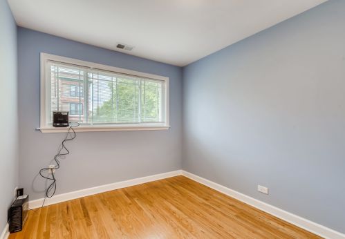 7656 Bosworth Ave, Chicago IL  60626-1217 exterior