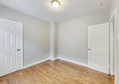 2713 77 Ave, Chicago IL 60707-1406 exterior