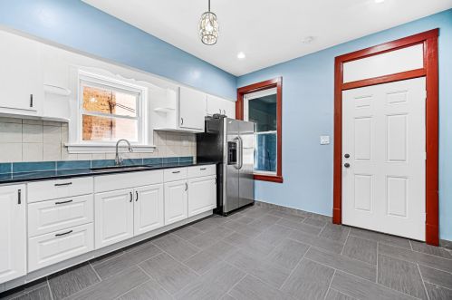 1020 Springfield Ave, Chicago IL 60624-4025 exterior