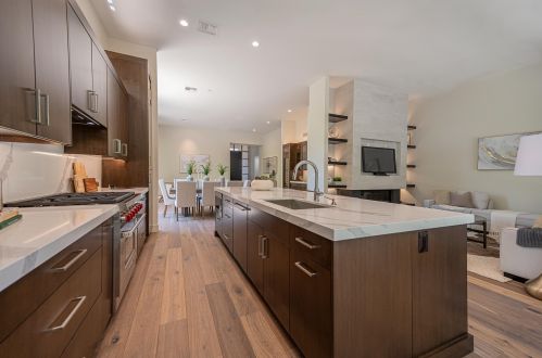 6417 30th Way, Phoenix AZ  85016-8927 exterior