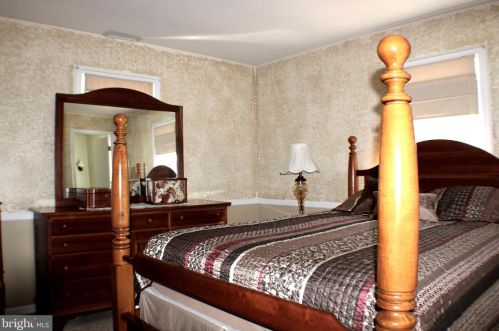 1037 Bollinger Rd, Littlestown PA 17340-9602 exterior