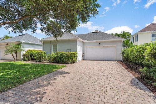 131 Barbados Dr, Jupiter FL 33458-2913 exterior