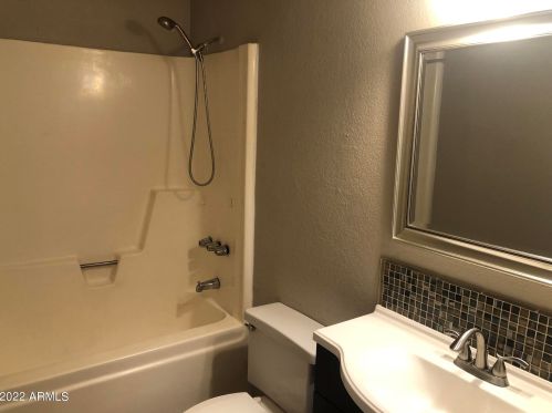 19625 16 Dr, Phoenix AZ 85015-1429 exterior