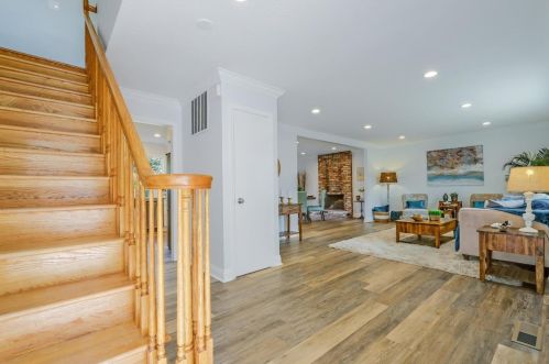 621 Monterey Ave, Capitola CA 95010-3614 exterior