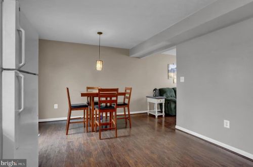 124 Apple Grv Ln, Littlestown PA 17340-1159 exterior