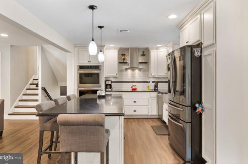 1826 Northbrook Dr, Lancaster PA 17601-5026 exterior