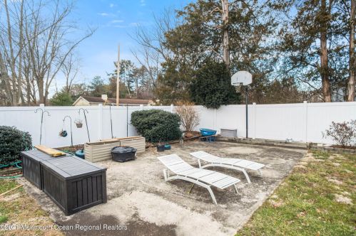 22 Connecticut Concourse, Jackson Twp NJ 08527-1425 exterior