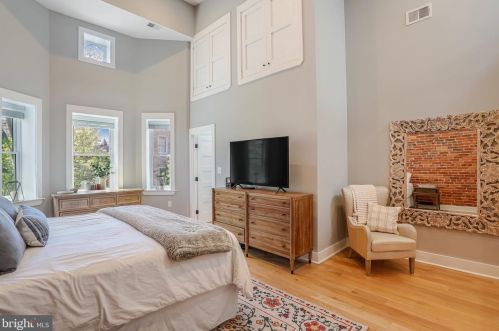 219 Morgan St, Washington DC  20001-1217 exterior