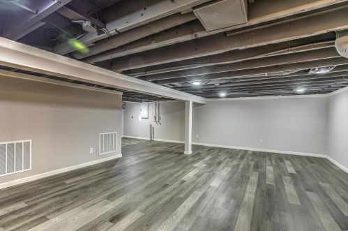 805 Robert Ave, Saint Louis MO 63109-4061 exterior