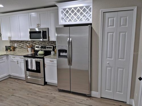 4402 38th St, Tampa FL 33610-6547 exterior