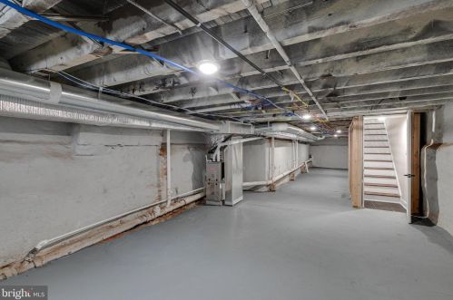 1013 24th St, Philadelphia PA  19146-2543 exterior