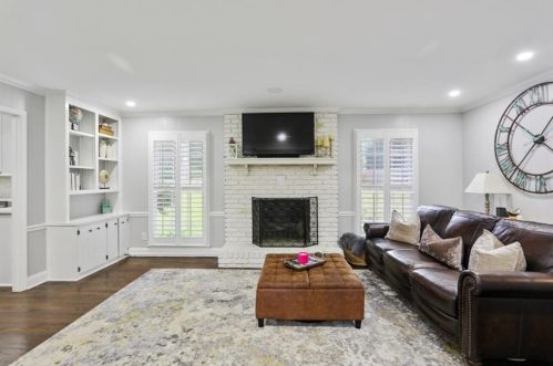 4085 Chestnut Rdg Dr, Atlanta GA 30338-4678 exterior