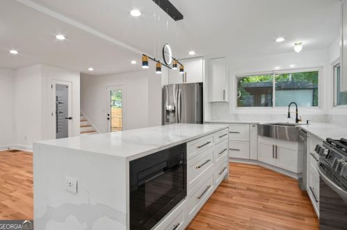 1179 Edgefield Dr, Atlanta GA  30310-3716 exterior