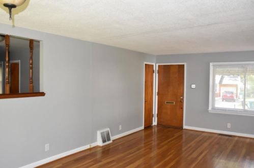 1330 Odessa Dr, Saint Louis MO  63137-2032 exterior