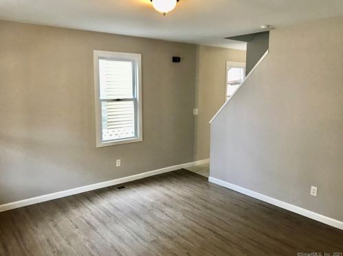 14 Hawthorne Ave, Derby CT 06418-1118 exterior