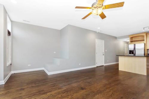 440 48th Pl, Chicago, IL 60615-1467