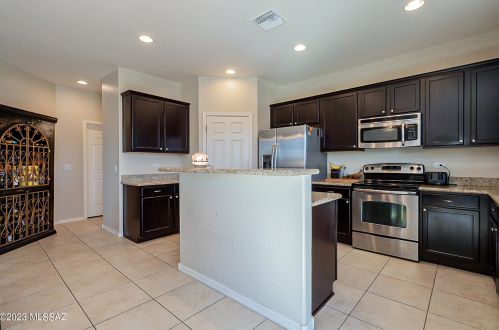 7300 Heartwood Dr, Tucson AZ  85756-6109 exterior