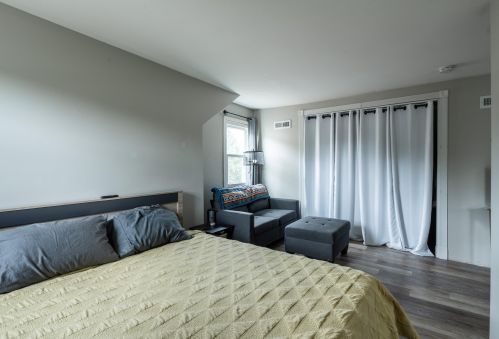 214 80th St, Milwaukee WI  53214-1419 exterior