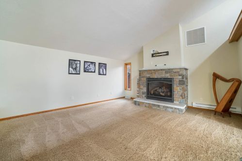 5278 Lakewood Rd, Duluth MN 55804-2817 exterior