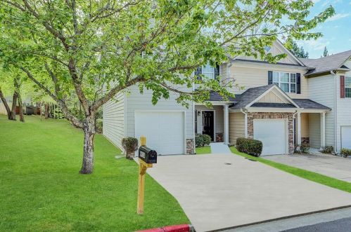 6924 Rogers Pt, Lithonia GA  30058-7056 exterior