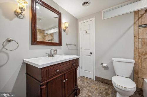 270 Kirk Ln, Media PA 19063-2217 exterior