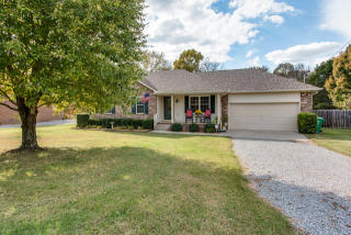 231 Clyde Ave, Smyrna, TN 37167-5902