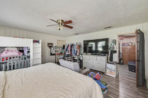 1614 4th St, Irving TX 75060-3111 exterior