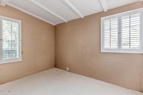 1211 Forgeus Ave, Tucson AZ  85716-3831 exterior