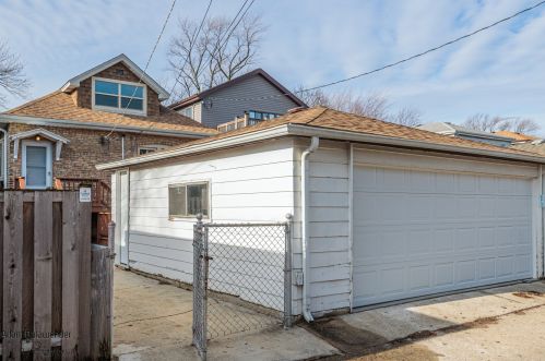 5505 Parkside Ave, Chicago IL  60638-2814 exterior