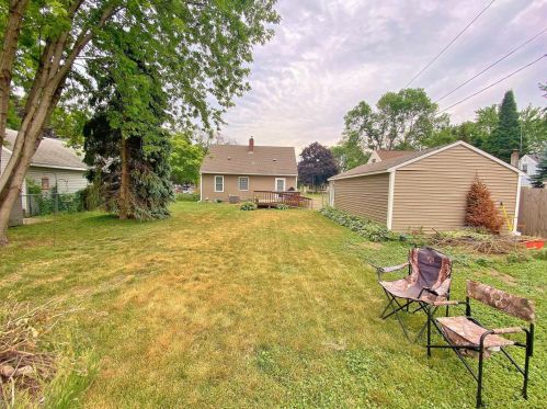 1891 Barclay St, Saint Paul MN 55109-4440 exterior