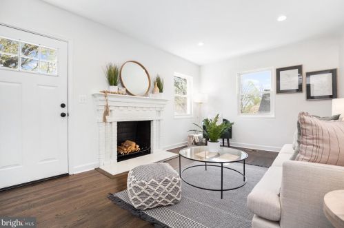 2805 Byron St, Silver Spring MD  20902-2606 exterior