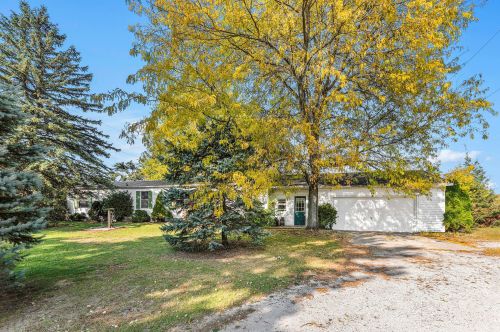 4013 Th, Grant MI 49327-9326 exterior