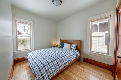 2421 46, Milwaukee WI 53210-2918 exterior