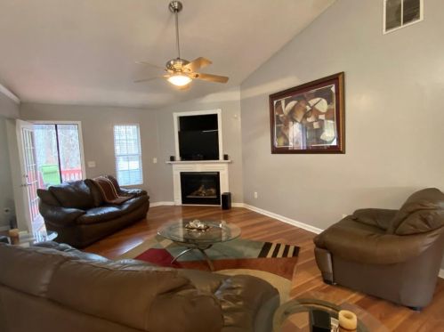 8423 Browns Ml Trce, Lithonia GA 30038-7509 exterior