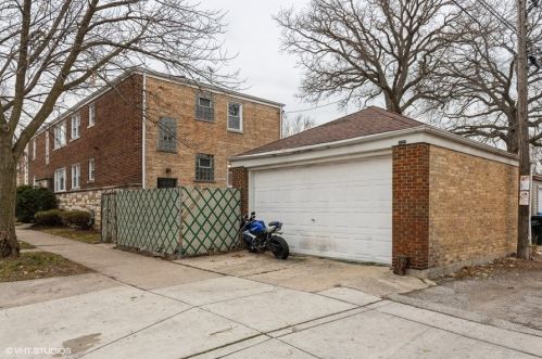 3322 Catalpa Ave, Chicago IL 60625-2275 exterior
