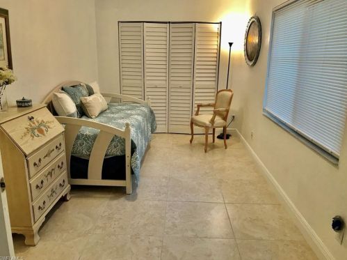 749 91 Ave, Naples FL 34108-2424 exterior