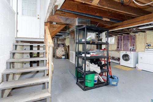 2318 12 St, Duluth MN 55806-1261 exterior