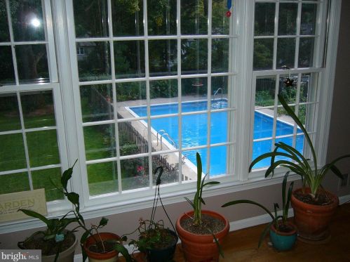 1420 Billman Ln, Silver Spring MD 20902-1421 exterior