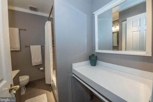 826 26 St, Philadelphia PA 19121-4602 exterior