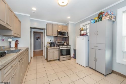 78 Boyle Ave, Paterson NJ 07512-2712 exterior